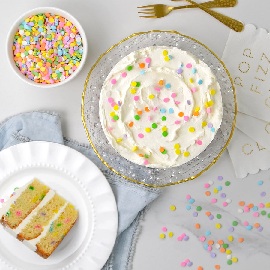Gâteau d'anniversaire confetti